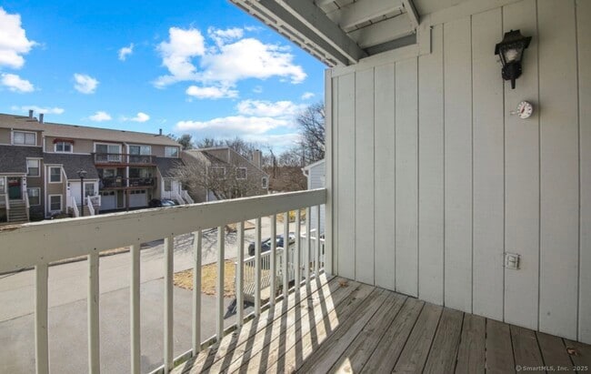 Building Photo - 730 Robert Frost Dr