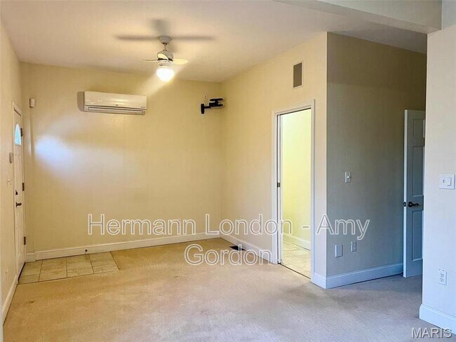 Building Photo - 4738 Olive St