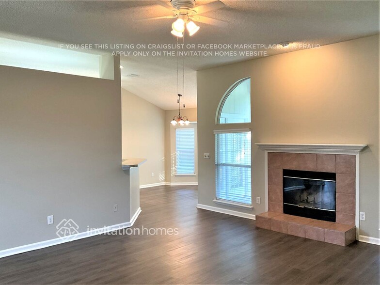 Building Photo - 12243 Mantle Dr
