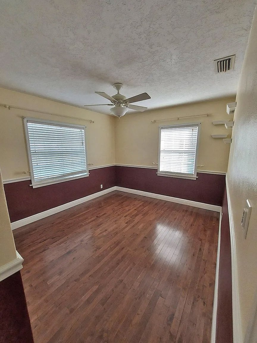 Building Photo - 344 Vesta Cir