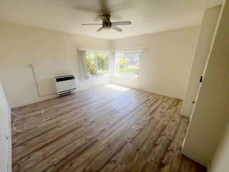 Building Photo - 244 Cliff Dr