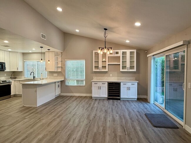 Building Photo - Remodeled Ranch Style Home in the Rancho P...