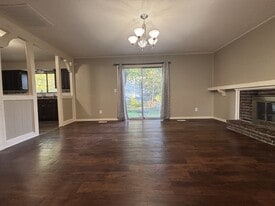 Building Photo - 3708 NE 72 Terrace