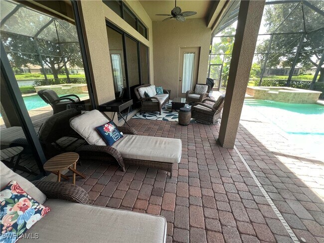 Building Photo - 8670 Mercado Ct