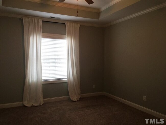 Building Photo - 2121 Scarlet Maple Dr