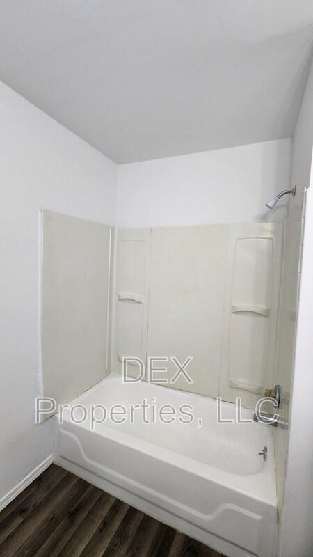 Building Photo - 5096 Minerva Ave