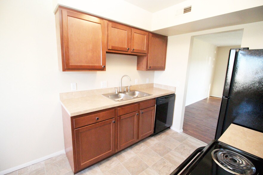 Building Photo - 7269 Ayers Rd