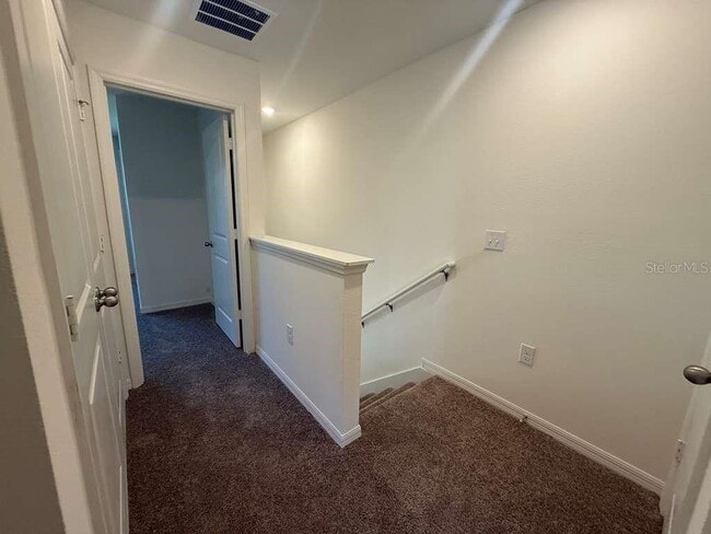 Building Photo - 2818 Raindrop Run St