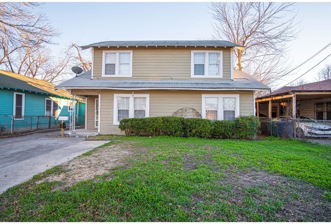 Building Photo - 526 Cooper St