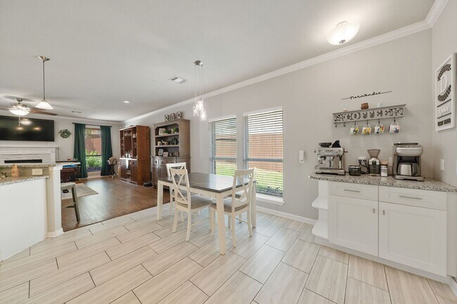 Building Photo - Stunning Home with Pool Now Available in t...