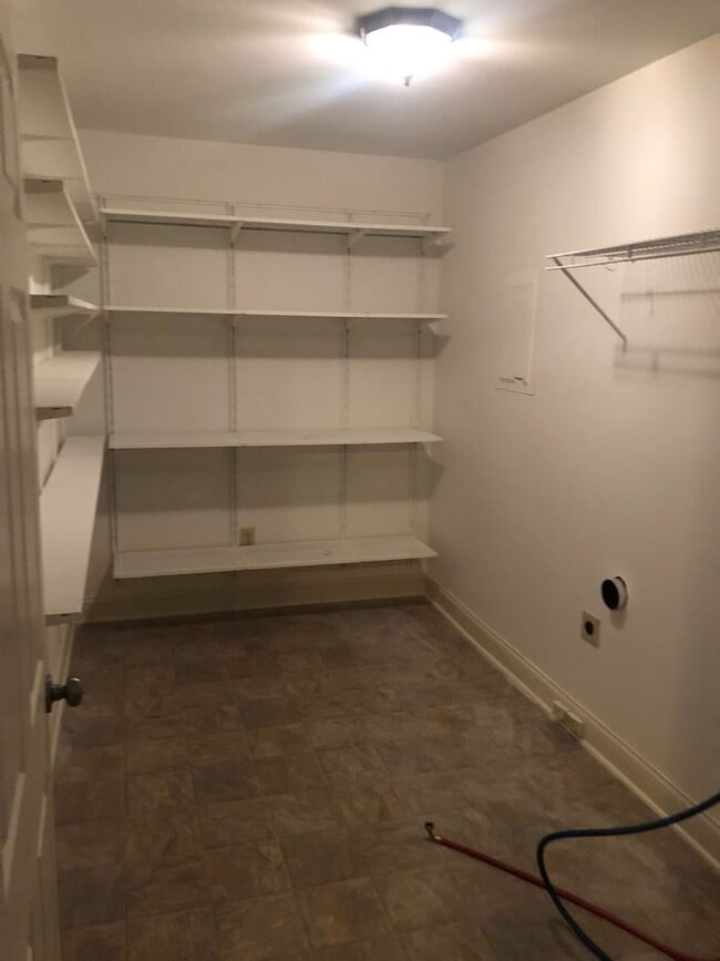 Building Photo - Greer, 3BD/2BA, 1519SF