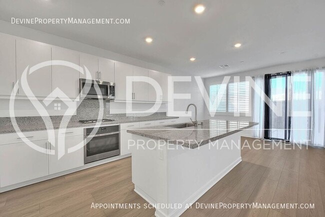 Building Photo - 2723 Emerald Bay Dr