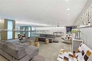 Building Photo - 92 SW 3rd St