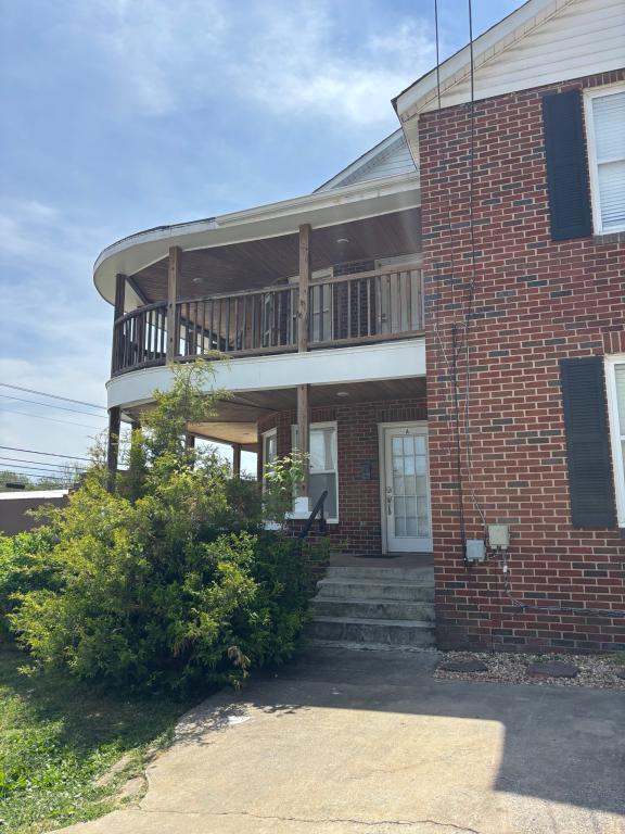 Building Photo - 413 Sparta St