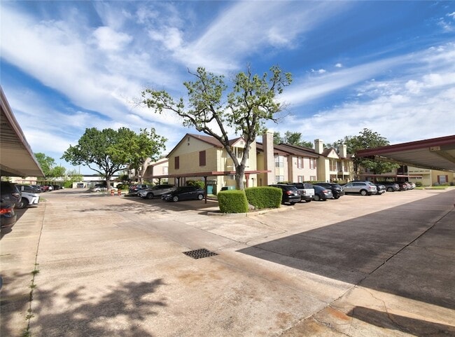 Building Photo - 2120 El Paseo St