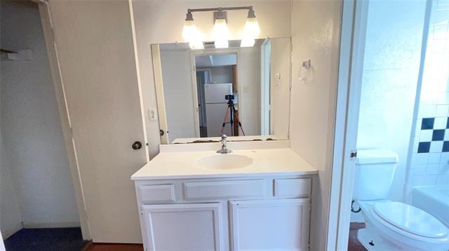 Building Photo - 5837 Velasco Ave