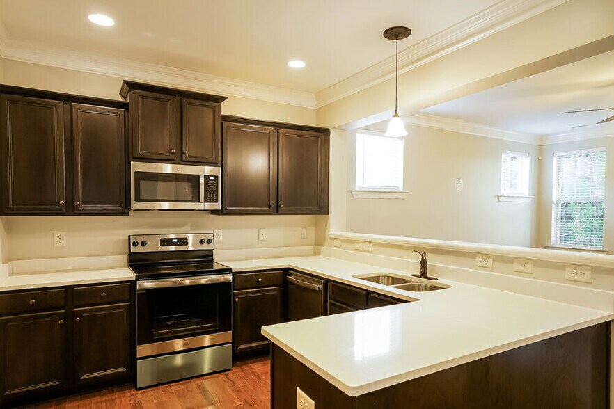 Building Photo - 1008 Hardin Hill Lane