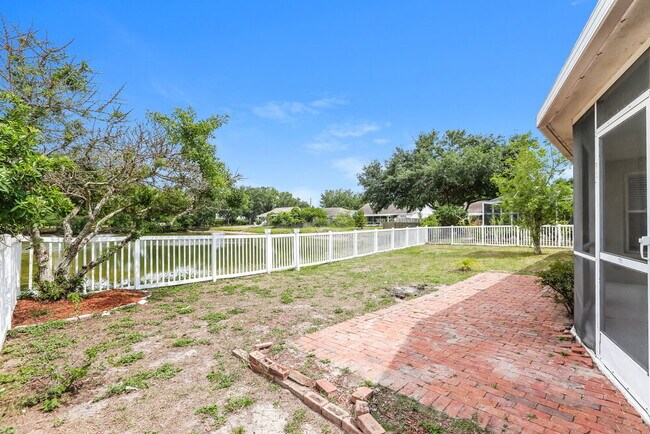 Building Photo - 4708 31st St Ct E