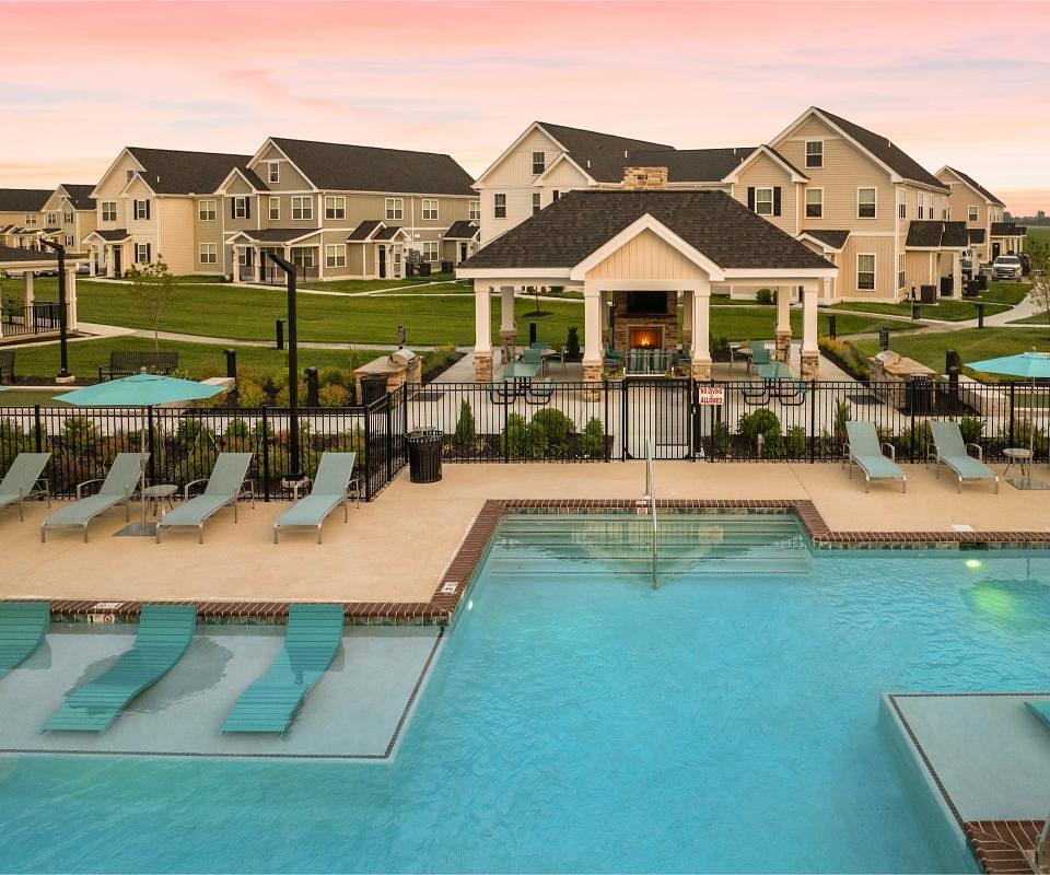 Building Photo - 901 Kelly Green Ln