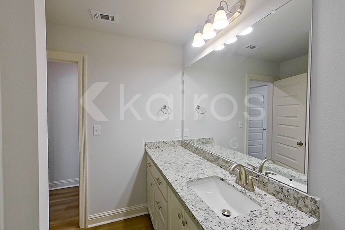 Building Photo - 8041 Hendrick Dr