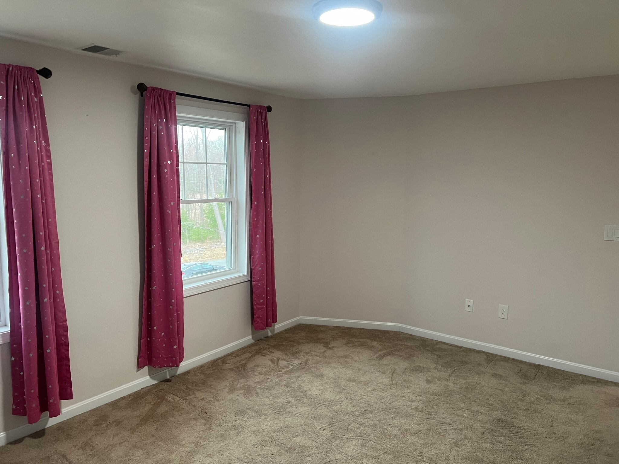 Building Photo - 131 Merrill Ave