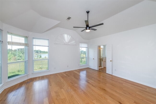 Building Photo - 2318 Balleybrooke Dr