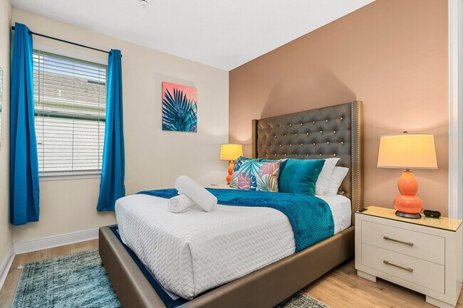 Building Photo - 421 Burma St