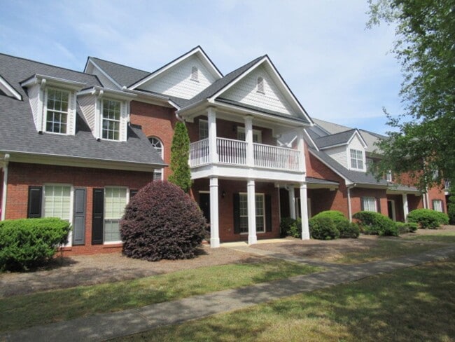 Building Photo - 342 Mill Pond Crossing