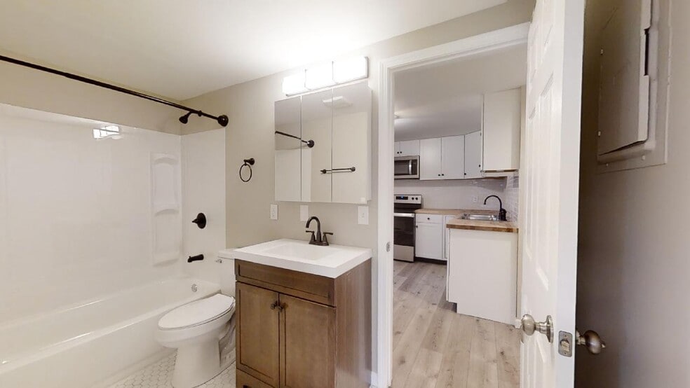 Bathroom - 173 S Main St