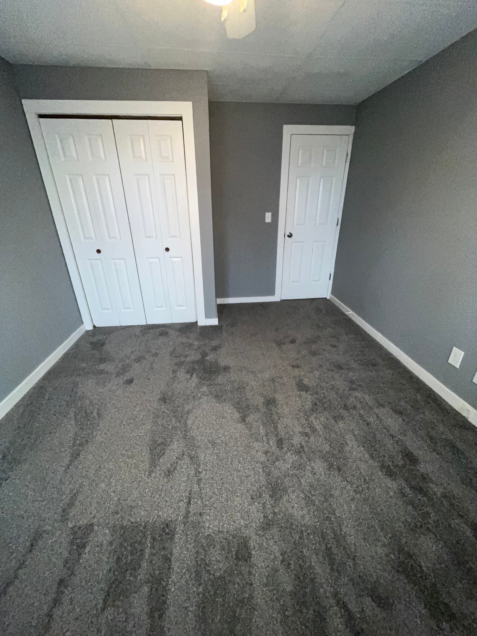 Building Photo - 100 Dixon Ave