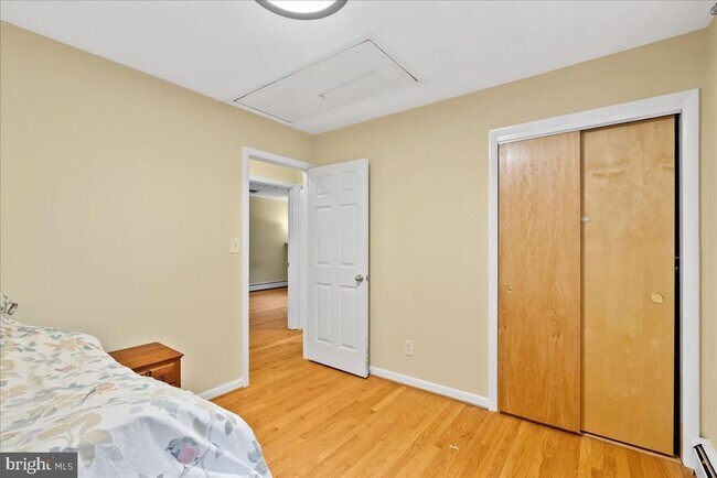 Building Photo - 12007 Hamden Ct