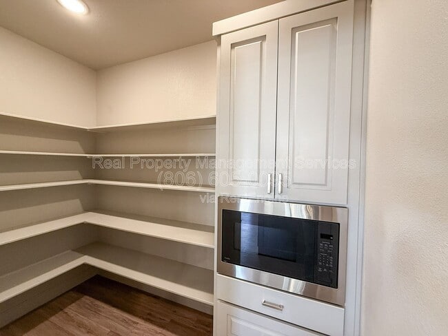 Building Photo - 5705 118th St