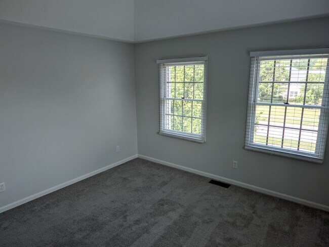 Building Photo - 34521 Springvale Cir