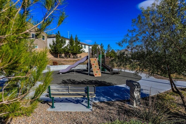 Building Photo - Beautiful 3 Bedroom Home, In Gated Community, Convenient To Nellis AFB