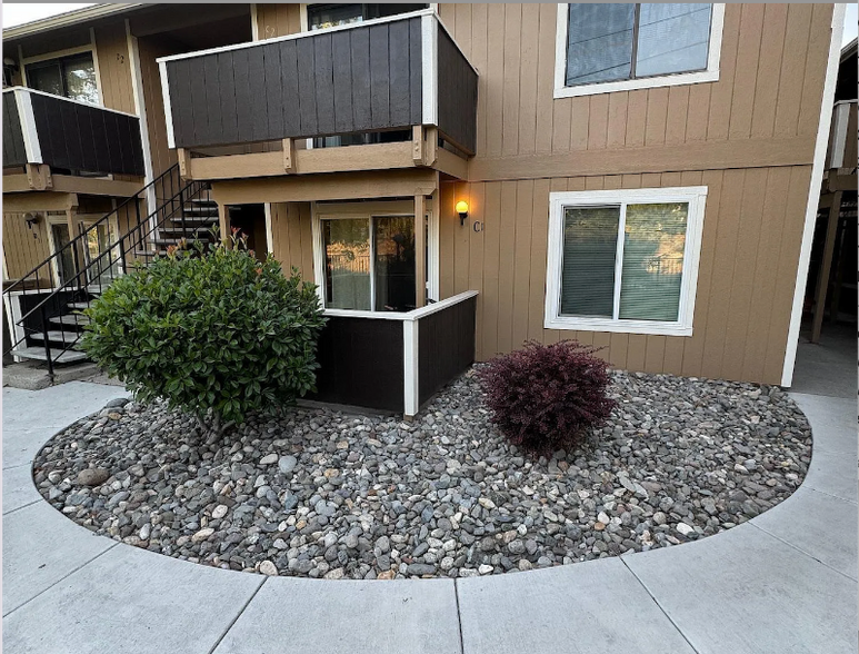 Building Photo - 3855 E Leonesio Dr
