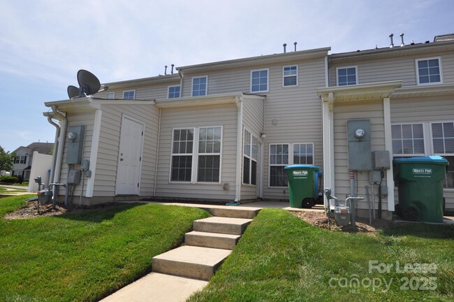 Building Photo - 4923 Sunburst Ln