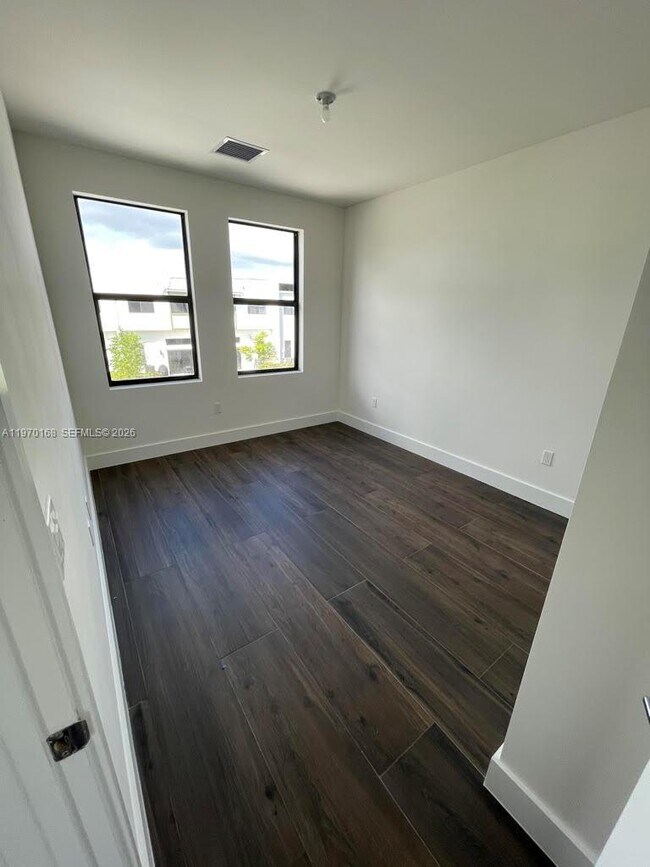 Building Photo - 4384 NW 8th Ct