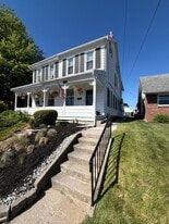Building Photo - 307 S Whiteoak St