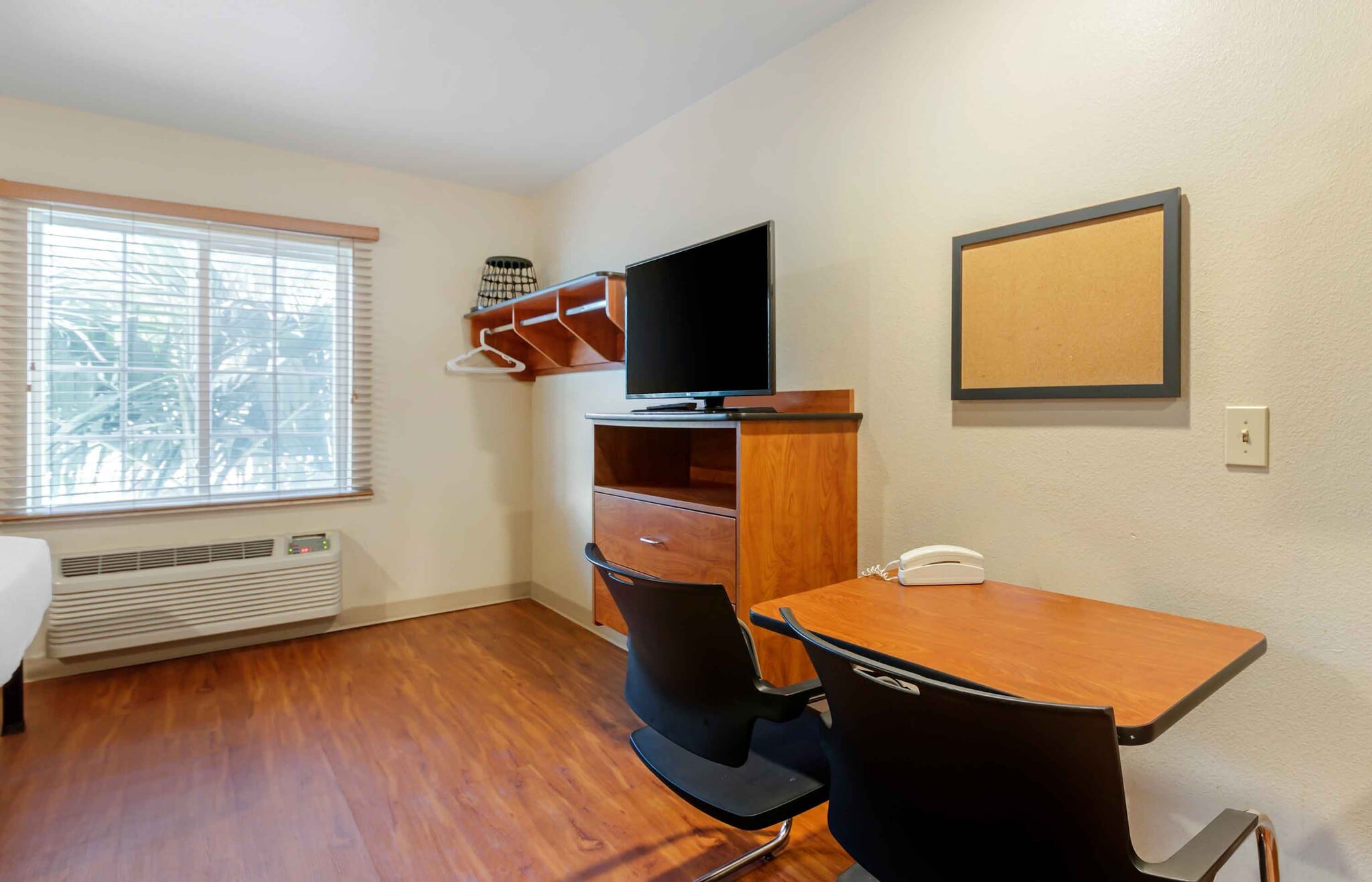 Building Photo - Furnished Studio-Fort Lauderdale - Airport - West