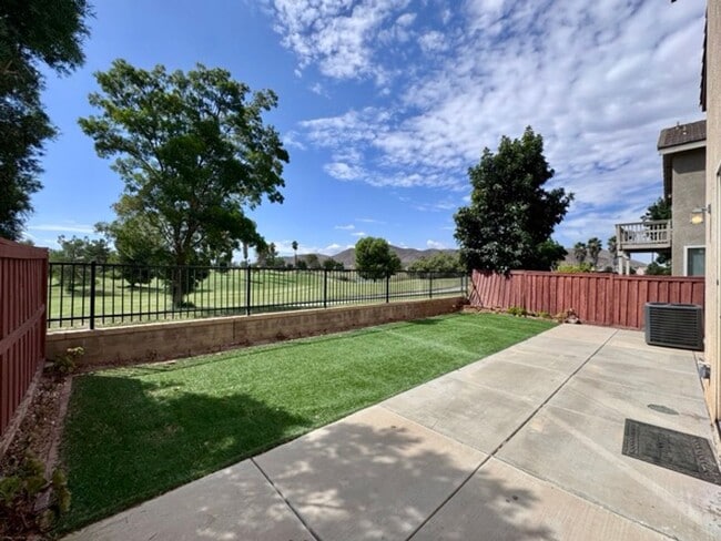Building Photo - 4 Bedroom Menifee home on Menifee Lakes Go...