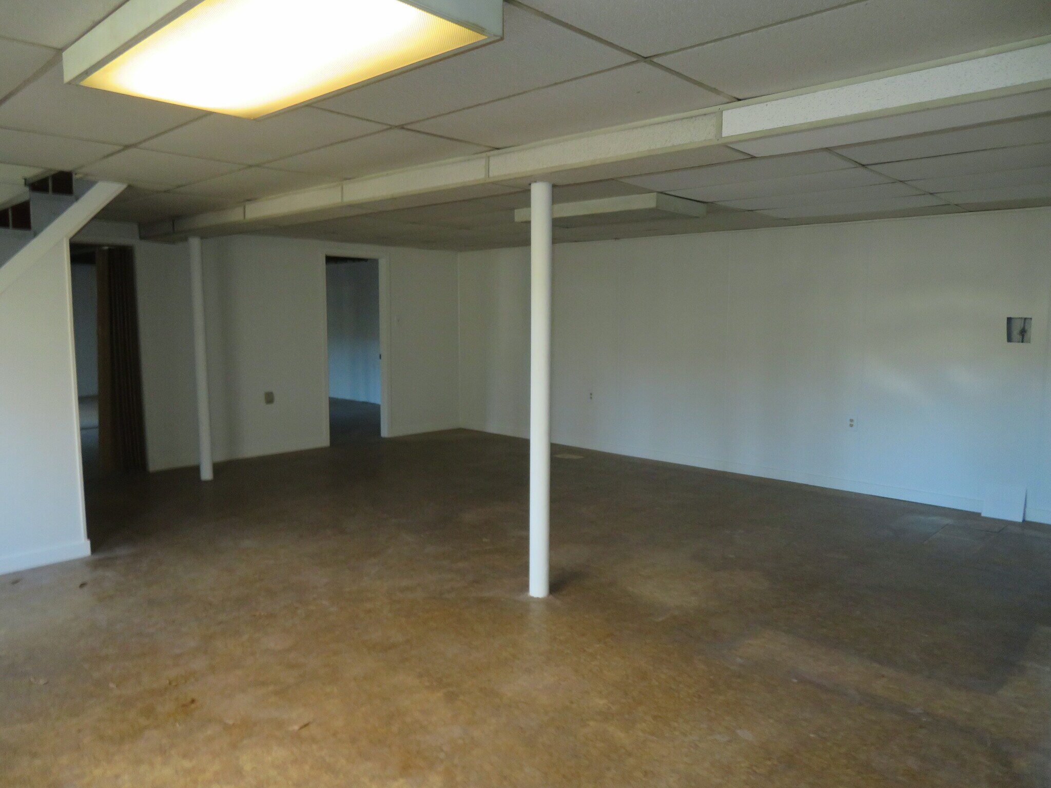 Building Photo - 26 Lakeside Dr