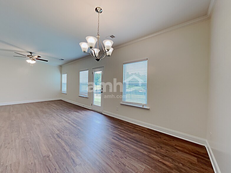 Building Photo - 544 Woodall Rd