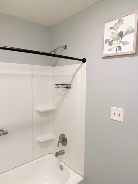 Building Photo - 2004 Fort Pemberton Ct