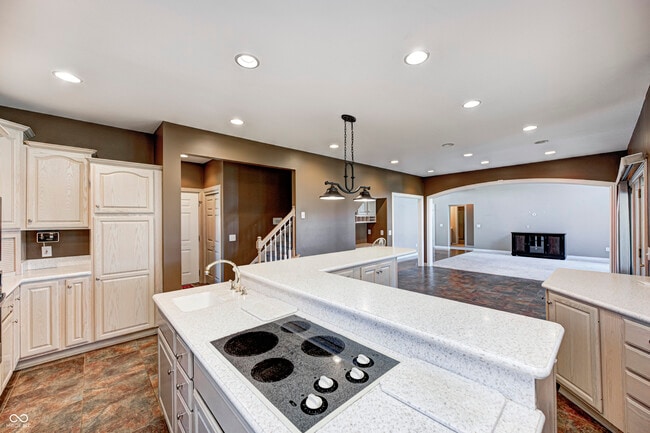 Building Photo - 2009 W 250 N