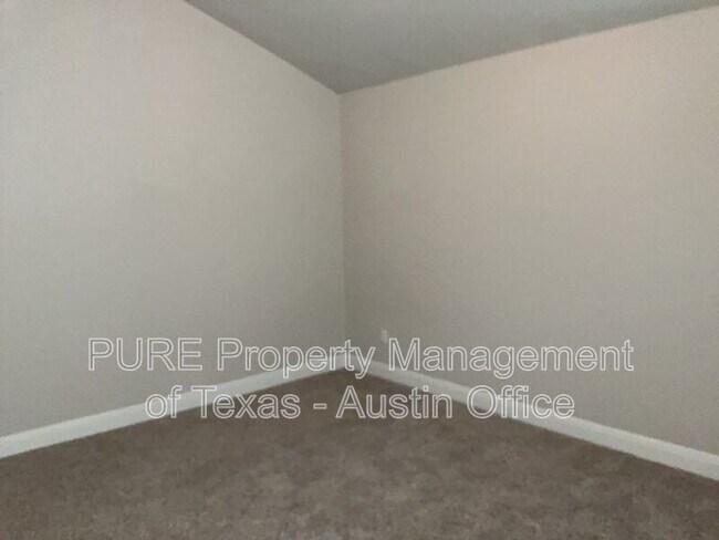 Building Photo - 308 Windom Way