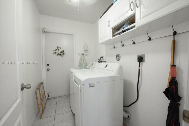 Building Photo - 27651 SW 155th Ave