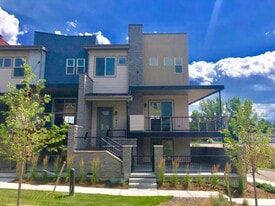 Building Photo - 1007 Leonard Ln