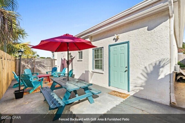 Building Photo - 204 Carol Pl