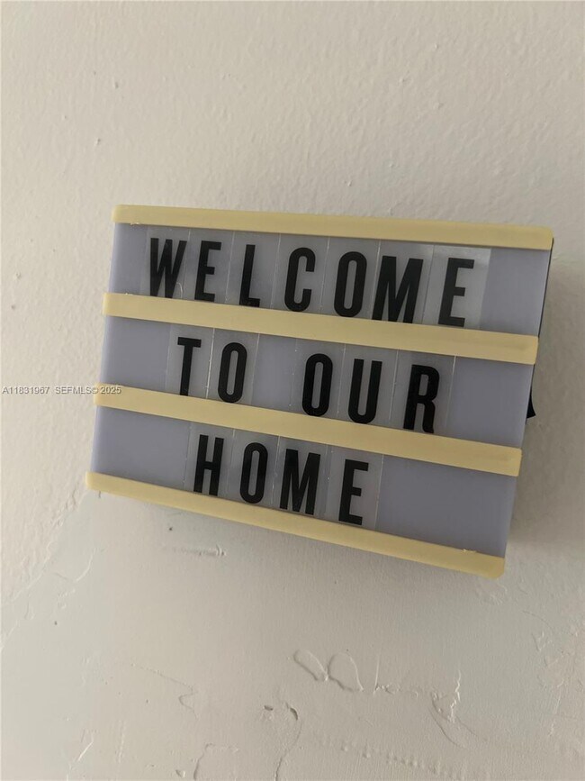 Building Photo - 12219 SW 14th Ln