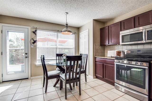 Building Photo - 5000 Evergreen Dr